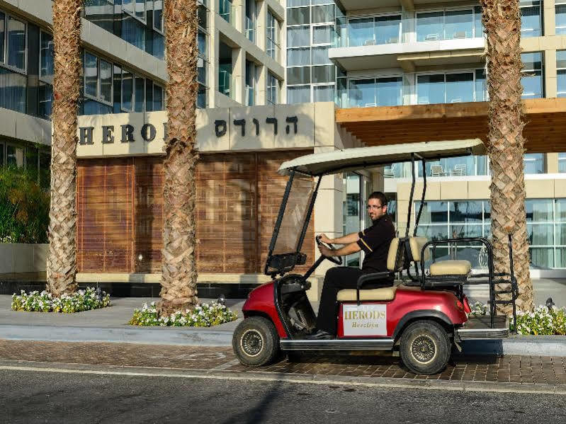 Herods Herzliya Hotel By The Beach Kültér fotó